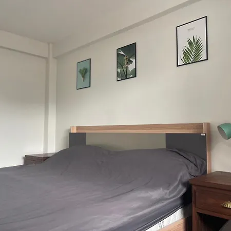 Minimal Room